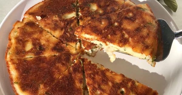 10 Dakikada Tavada Yufkasız Peynirli Börek