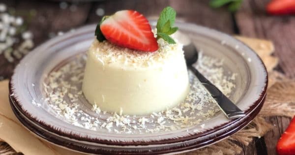 Beyaz Çikolatalı Panna Cotta