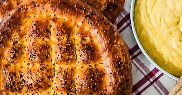 Ev Yapımı Ramazan Pidesi