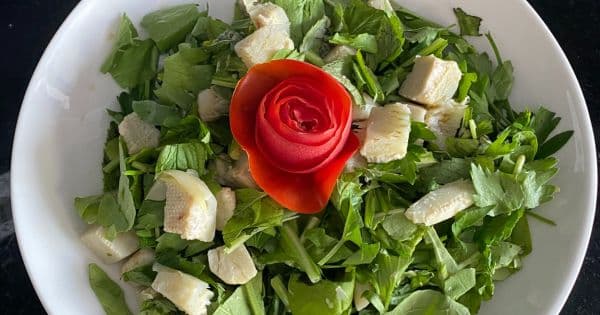 Yeşil Enginar Salatası