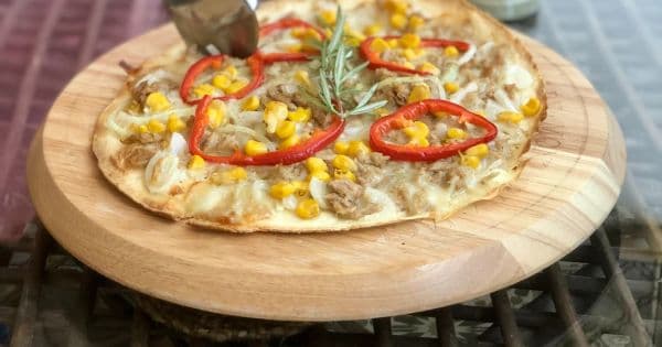Ton Balıklı Lavaş Pizza