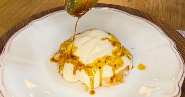 Paça Soslu Tavuklu Börek