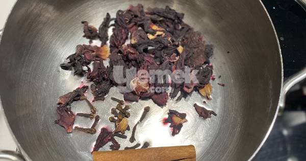 Hibiskus Şerbeti