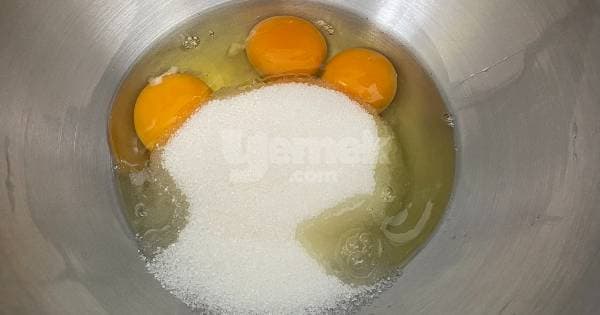 İki Renkli Kek