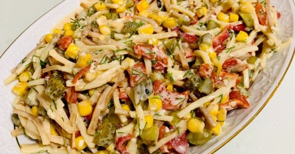 Köz Biberli Erişteli Salata