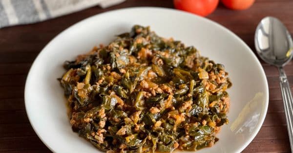 Kıymalı Ispanak Yemeği
