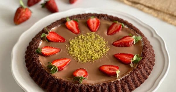 Tart Kalıbında Ağlayan Pasta