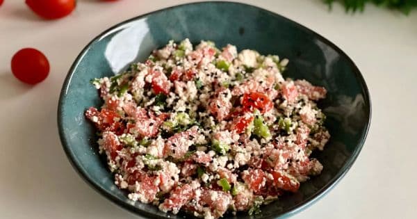 Çökelek Salatası