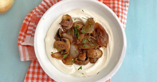 Soğanlı Mantarlı Gömme