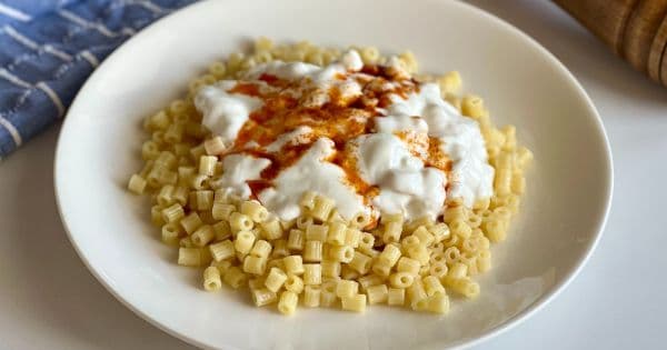 Yoğurt Soslu Makarna