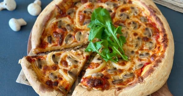 Mantarlı Pizza