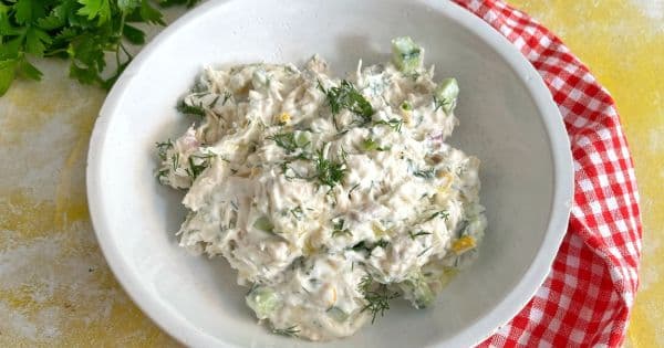 Yoğurtlu Tavuk Salata
