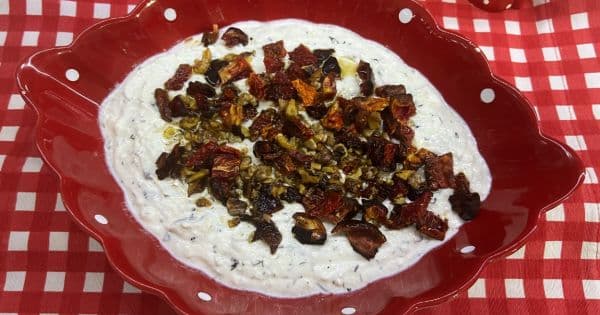 Kuru Domatesli Cevizli Haydari
