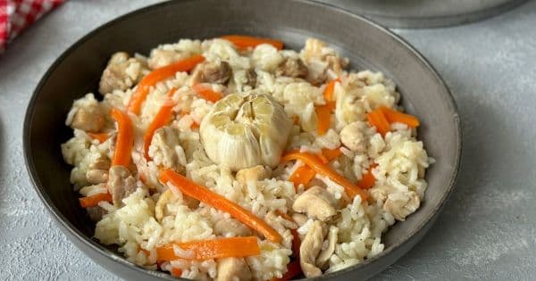 Tavuklu Özbek Pilavı