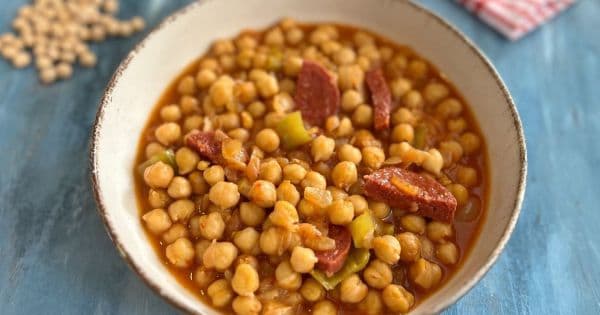 Sucuklu Nohut Yemeği