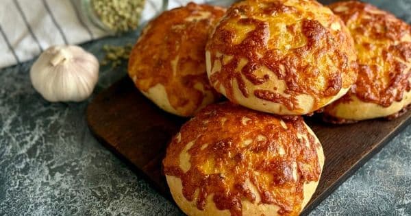 Ikea Sarımsaklı Ekmek