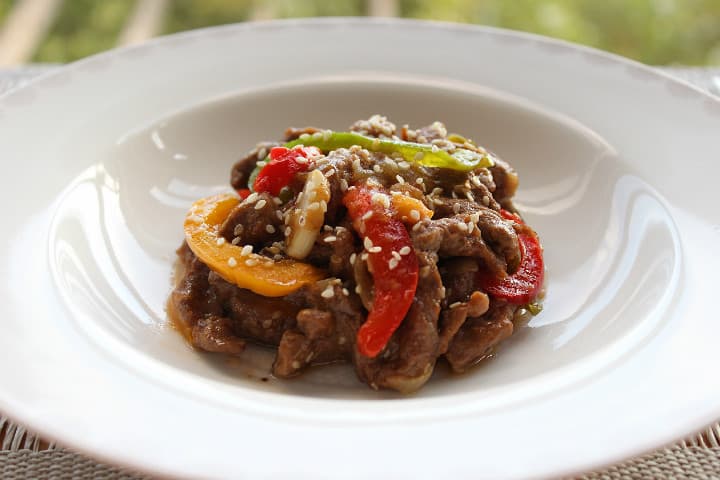 Wok'da Susamlı Kebap