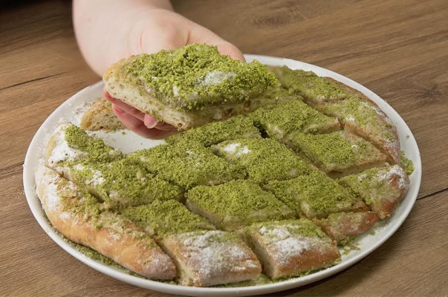 Tahinli Pide