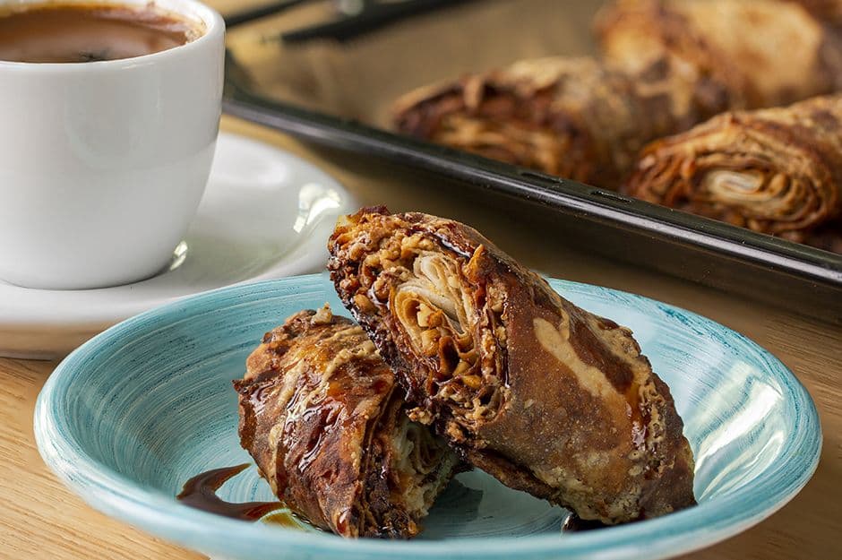 Tahin Pekmezli Tatlı Börek