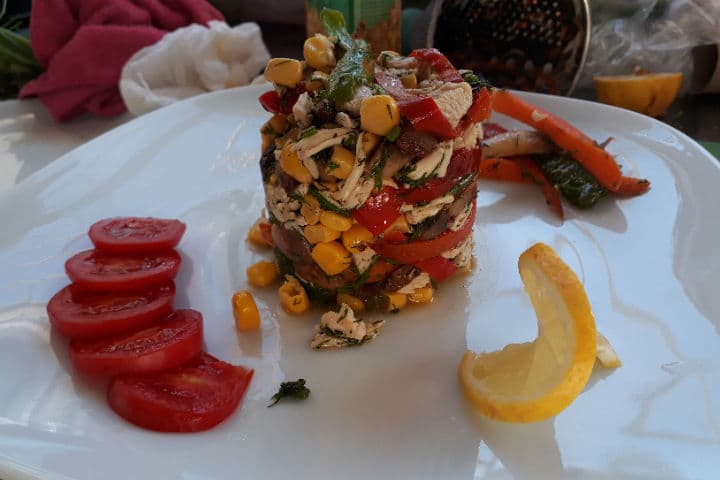 Tavuklu Salata