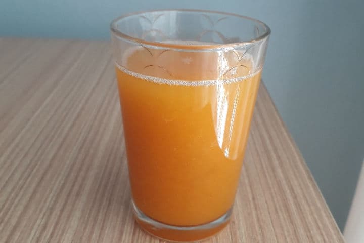 Ev Yapımı Kayısı Suyu