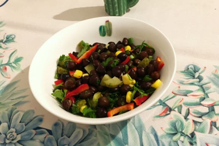 Siyah Nohut Salatası
