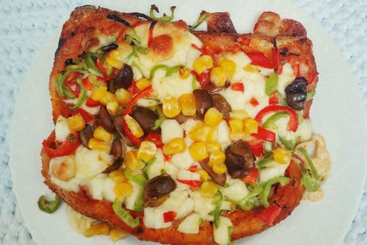 Ekmek Pizza