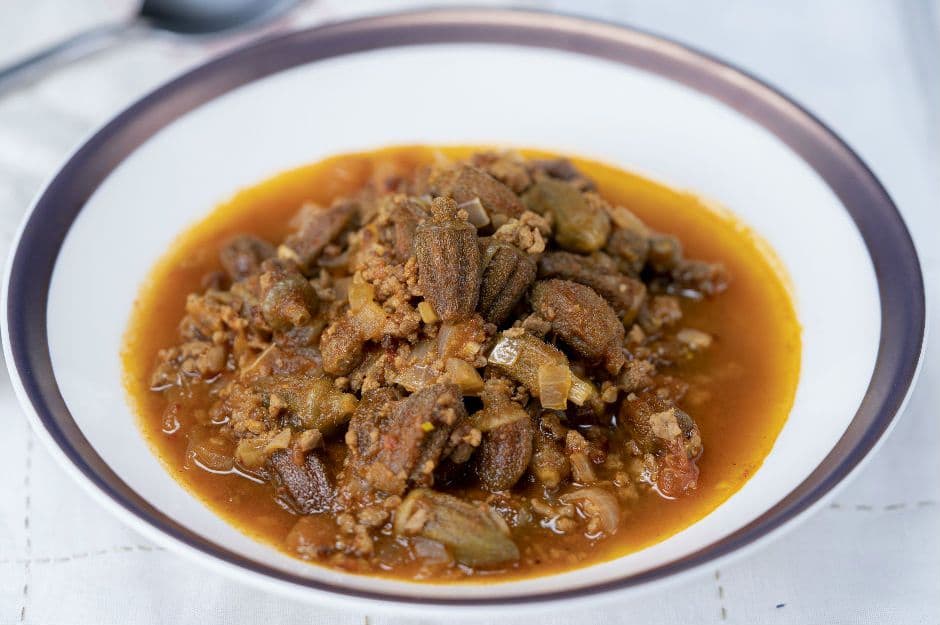 Kıymalı Kuru Bamya Yemeği