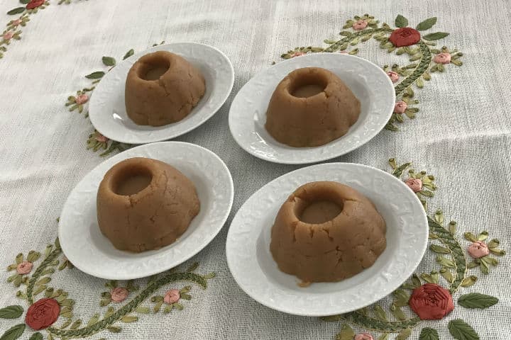 Sıvı Yağlı Un Helvası