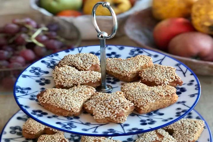 Susamlı Kıyır Kurabiye