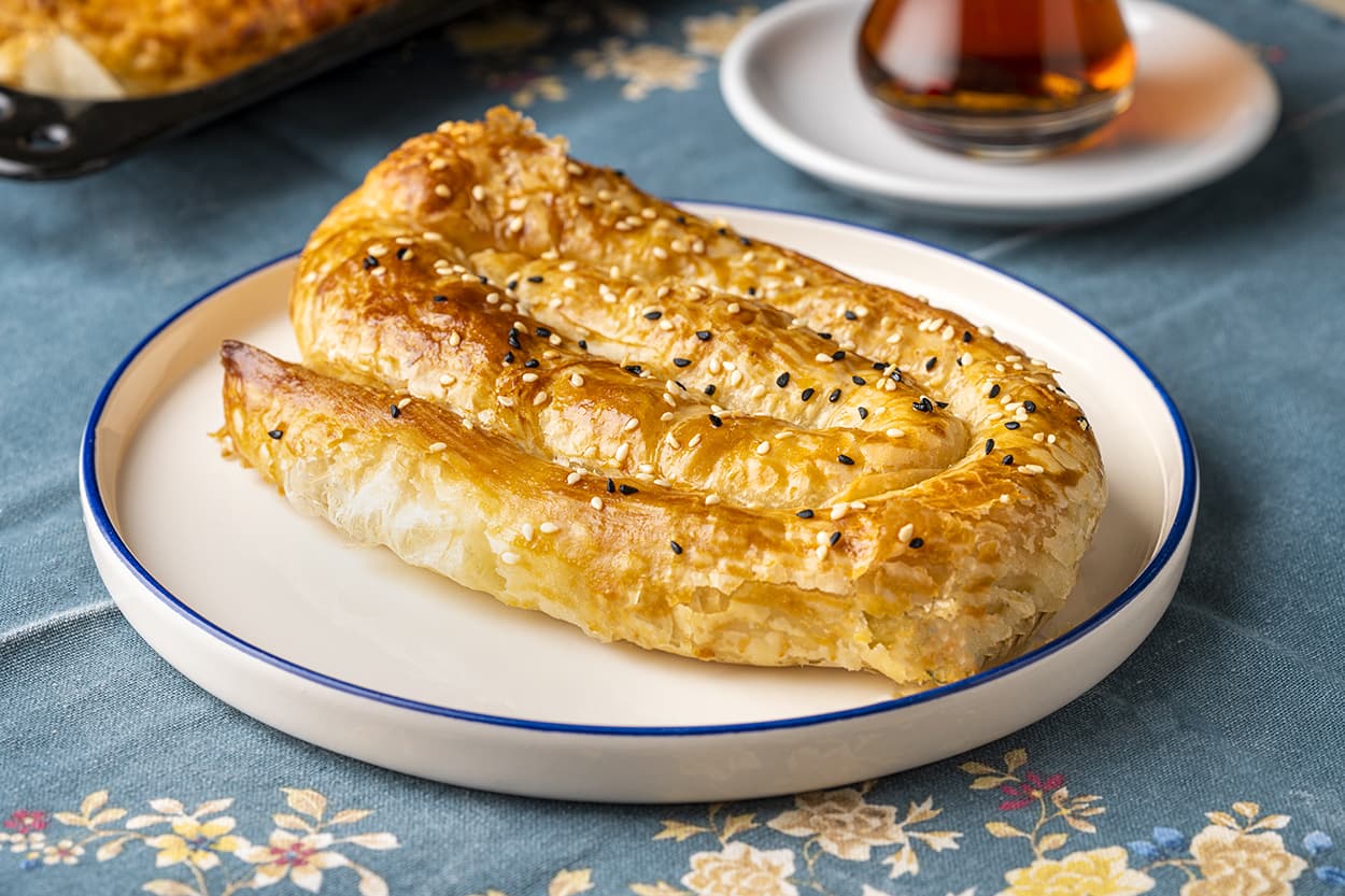 El Açması Patatesli Börek
