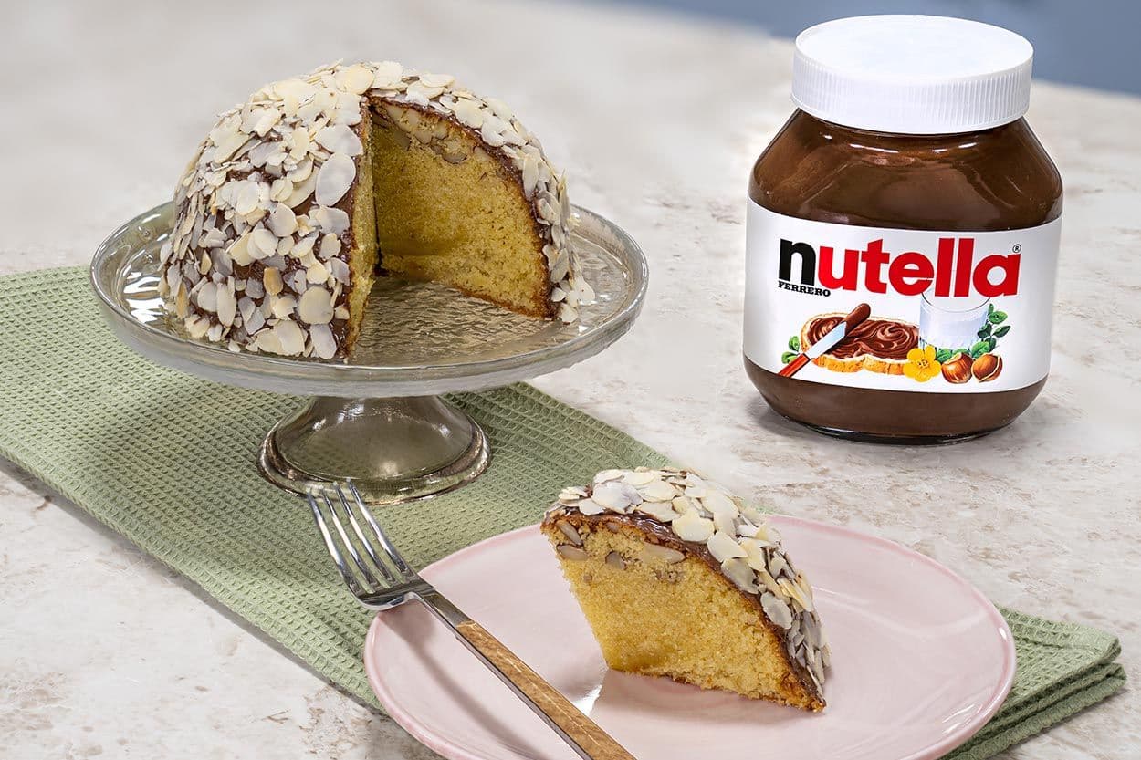 Nutella'lı ve Bademli Kek