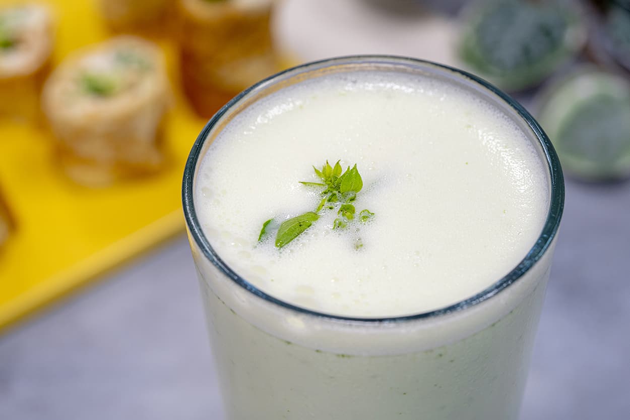 Naneli ve Fesleğenli Ayran