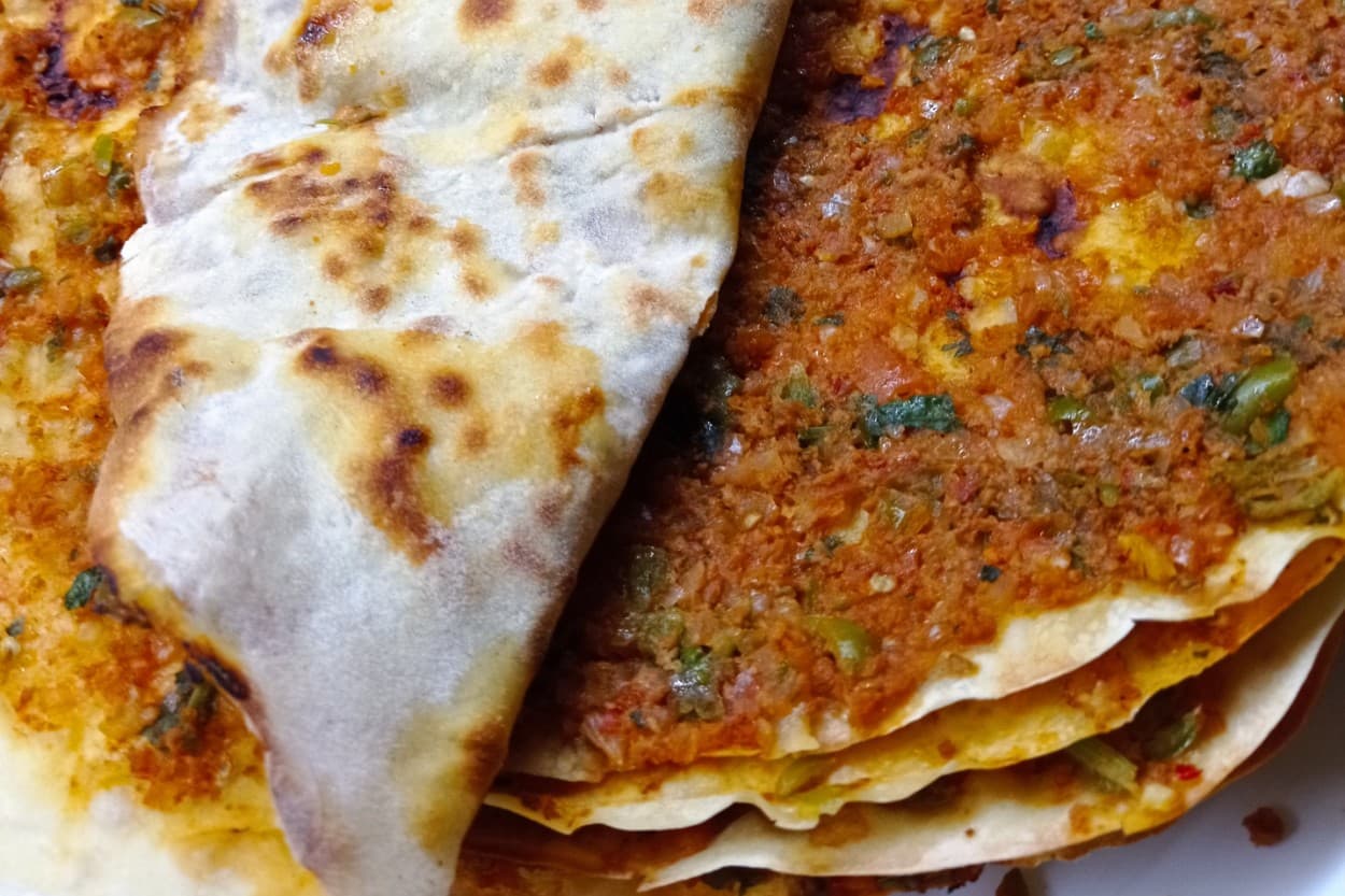 Tavada Lahmacun