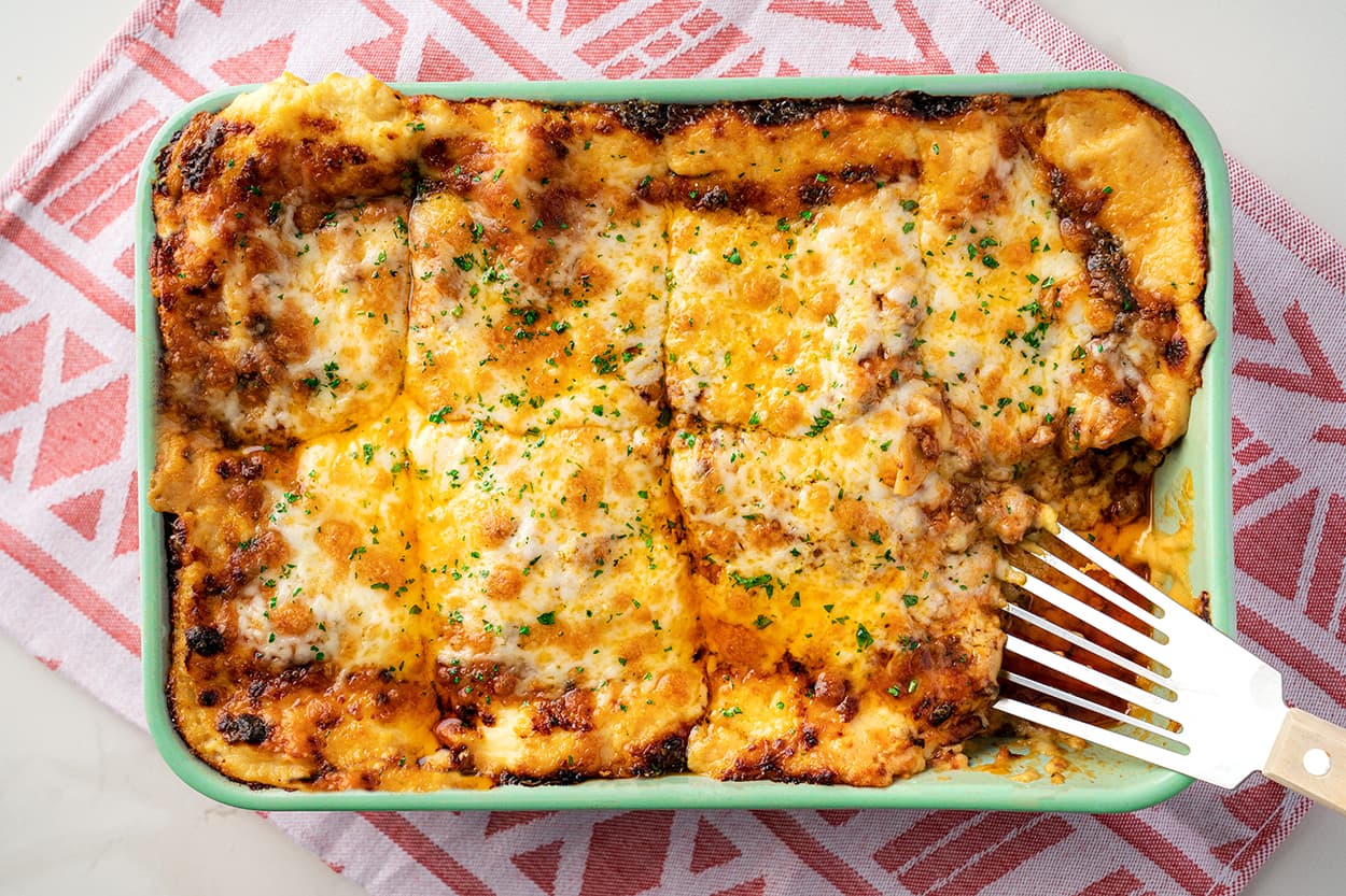 Peynirli Beşamel Soslu Lazanya
