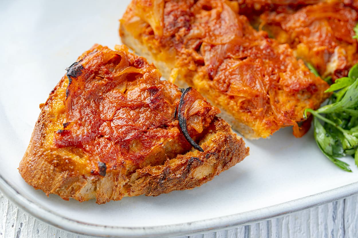 Soğanlı Acukalı Ekmek