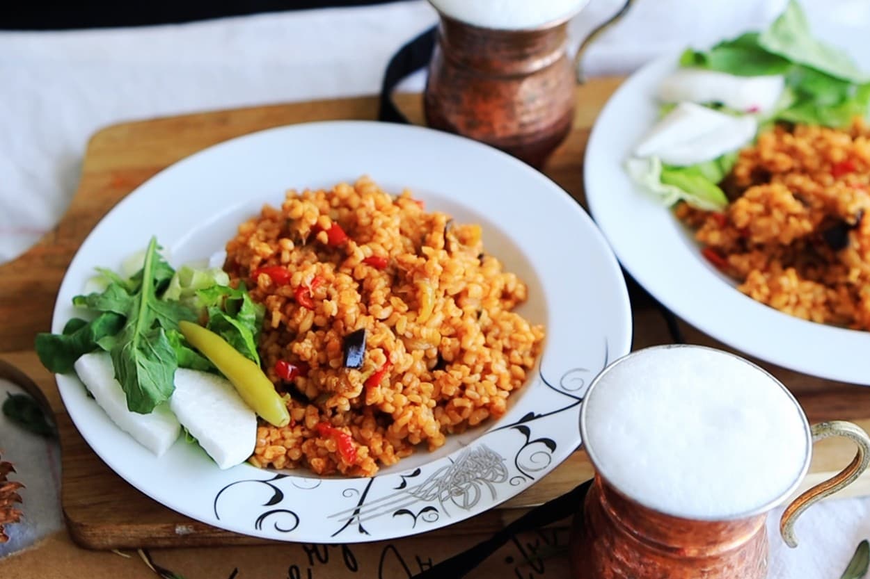 Patlıcanlı Bulgur Pilavı