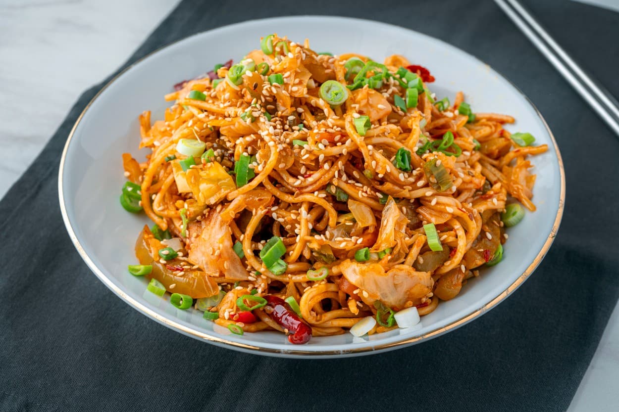 Acılı Turşulu Noodle