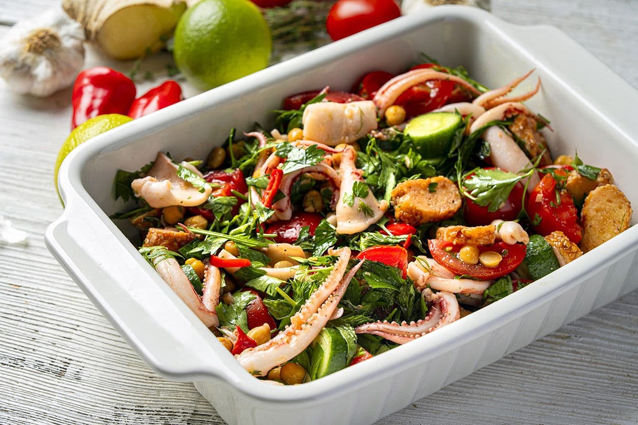 Kalamar Salatası