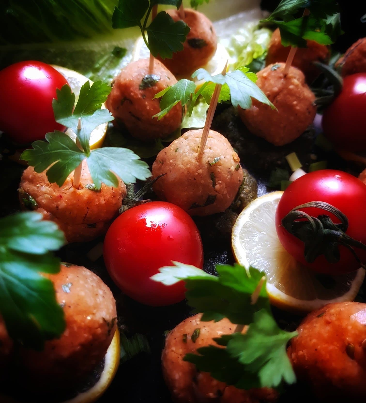Kırmızı Mercimek Köftesi