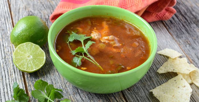 Paça Tadında Tavuk Suyu Çorbası