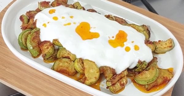 Yoğurtlu Kavrulmuş Kabak Mezesi tarifi