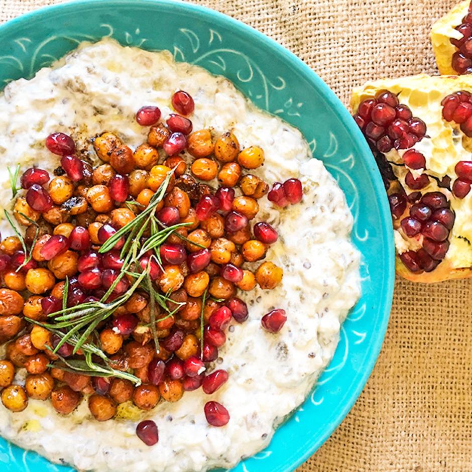 Çıtır Nohutlu Köz Patlıcan Salatası