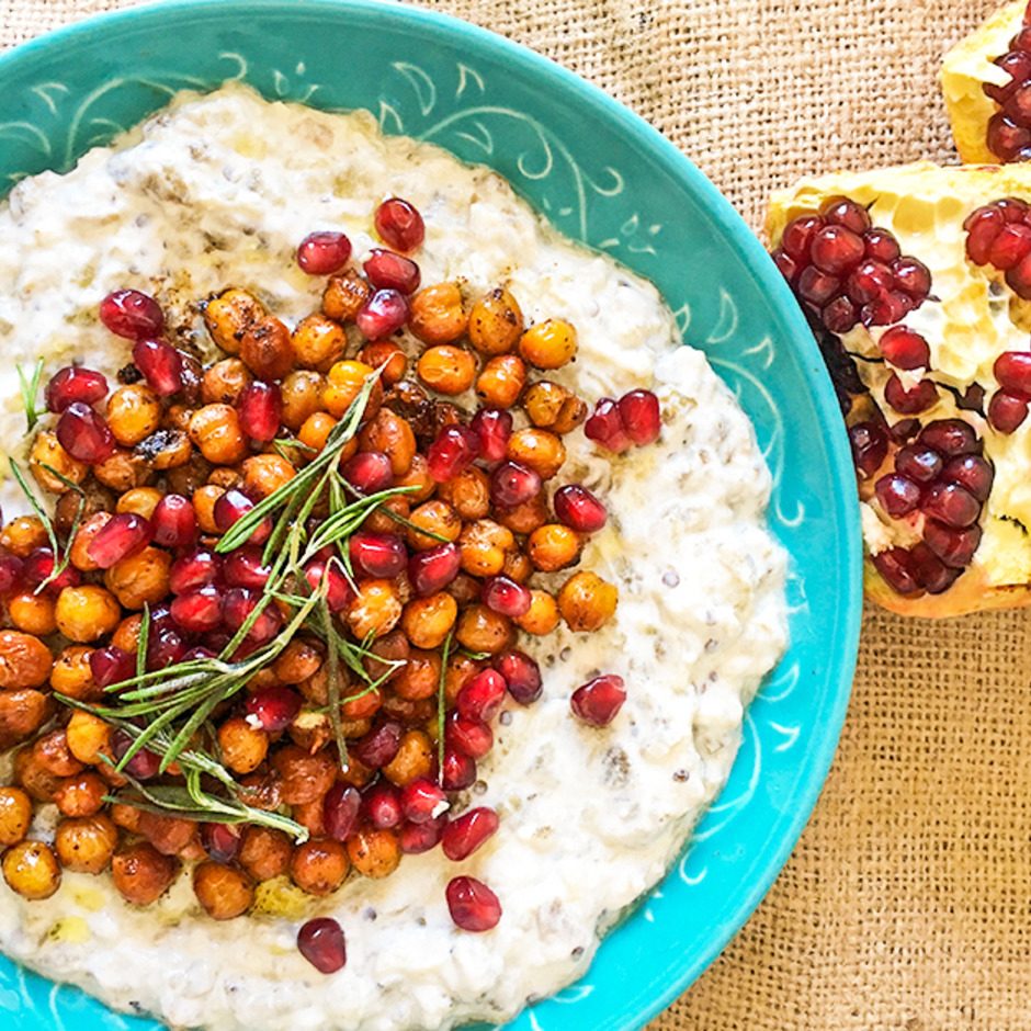 Çıtır Nohutlu Köz Patlıcan Salatası tarifi