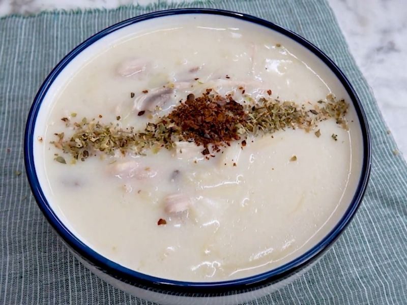 Terbiyeli Tavuk Suyu Çorbası tarifi