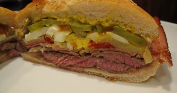 Chivito Sandviç
