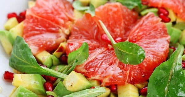 Greyfurtlu Avokado Salatası