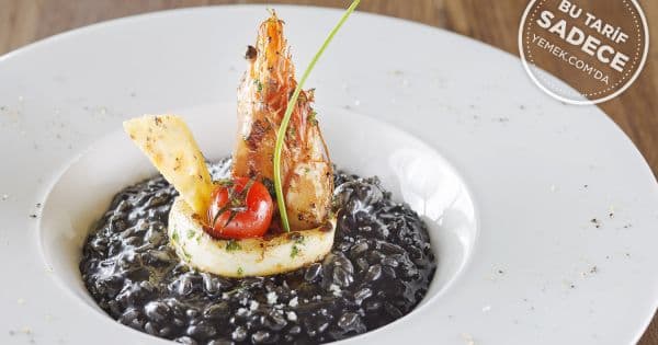 Mürekkep Balıklı Risotto (Risotto Al Nero Di Seppia)