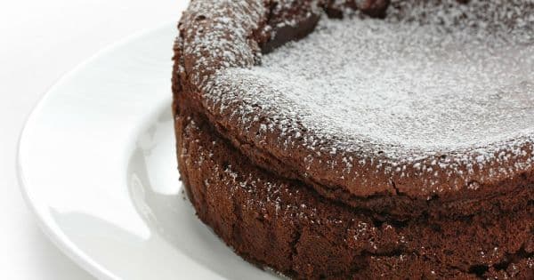İki Malzemeli Çikolatalı Kek