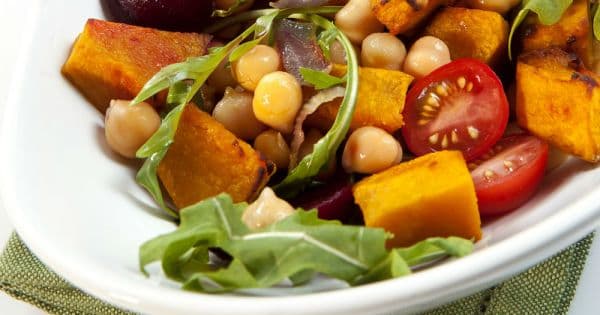 Tatlı Patatesli Nohut Salatası
